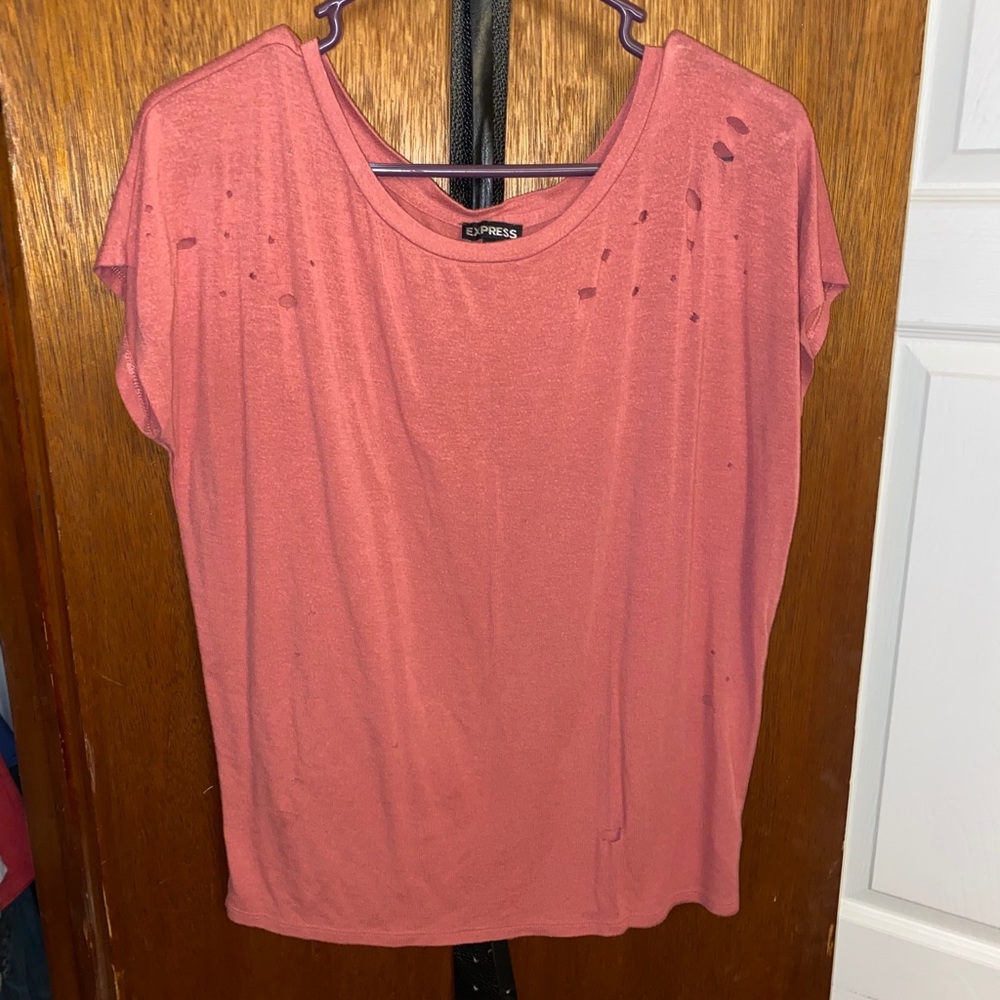 express distressed tee